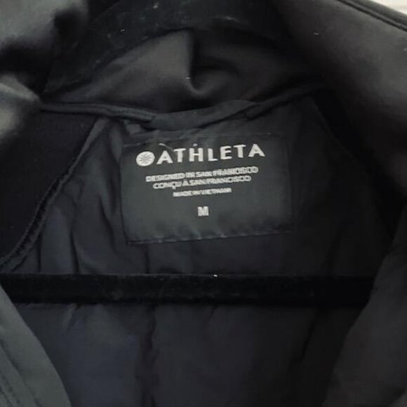 Athleta Inlet Quilted AthLeisure Black Puffer Slim Fit Hooded Jacket Sz MED - Picture 7 of 13
